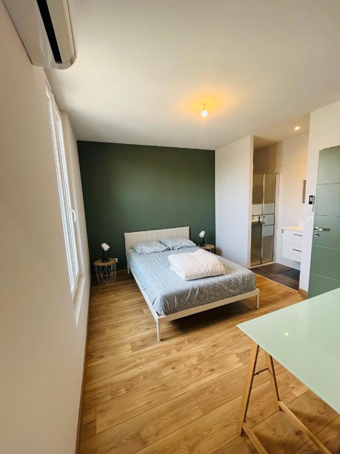 Chez Oma I 1 Appartement Independant Opi I 3 Chambres Privatives Avec Salle D Eau Et Salon Commun Cuisine Commune Wc Commun Patio Commun Avignon Exterior photo