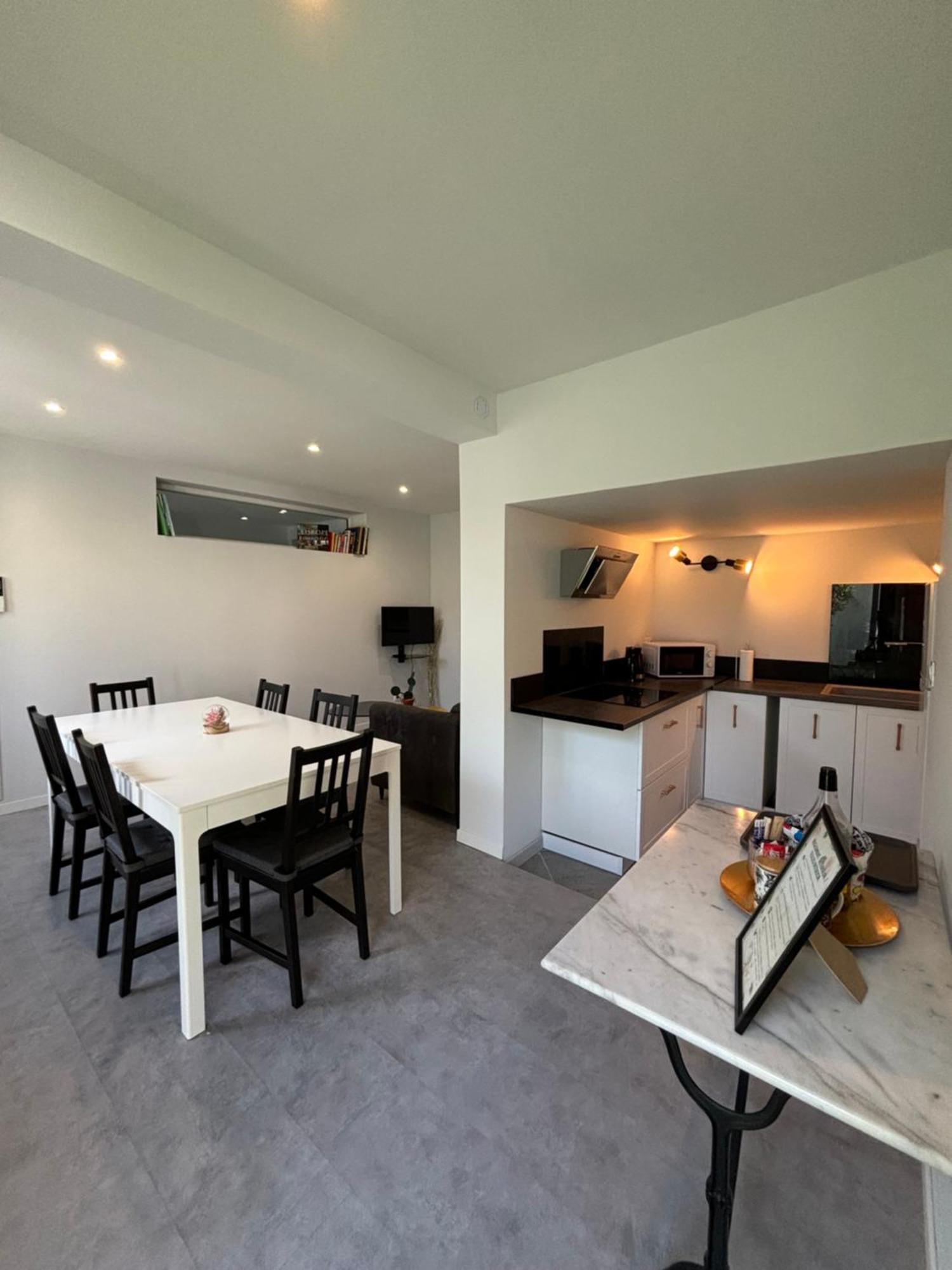 Chez Oma I 1 Appartement Independant Opi I 3 Chambres Privatives Avec Salle D Eau Et Salon Commun Cuisine Commune Wc Commun Patio Commun Avignon Exterior photo
