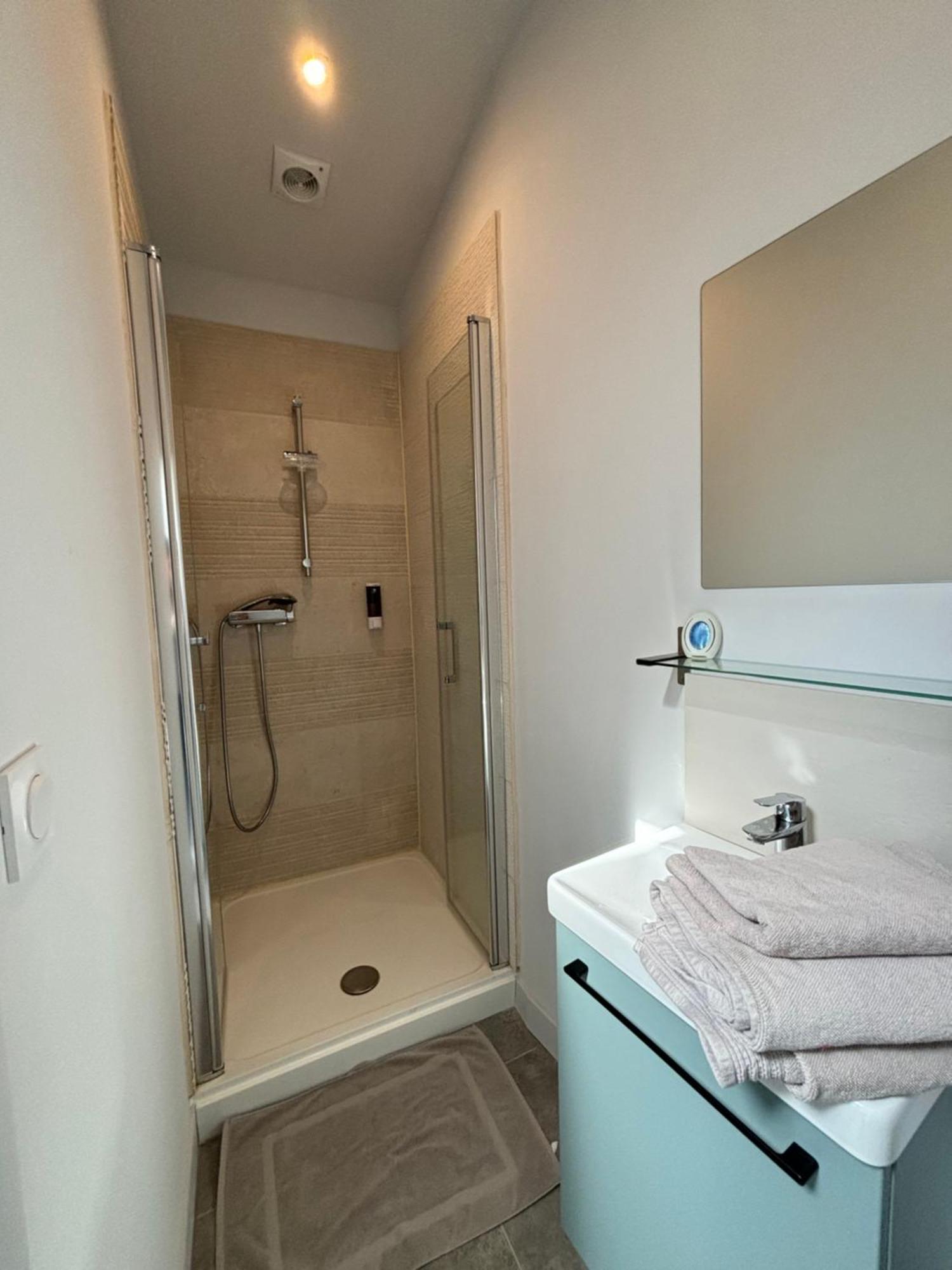 Chez Oma I 1 Appartement Independant Opi I 3 Chambres Privatives Avec Salle D Eau Et Salon Commun Cuisine Commune Wc Commun Patio Commun Avignon Exterior photo